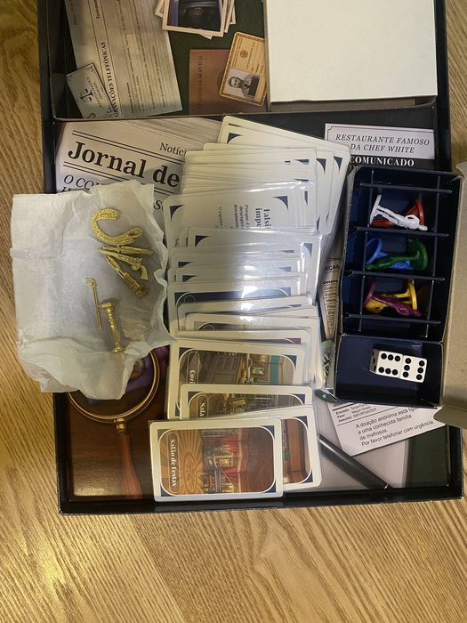Jogo de tabuleiro cluedo: o clássico jogo dos investigadores