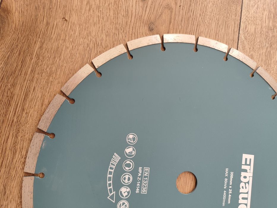Tarcza diamentowa Erbauer segmentowa 350 x 25,4
Tarcza diamentowa Erba