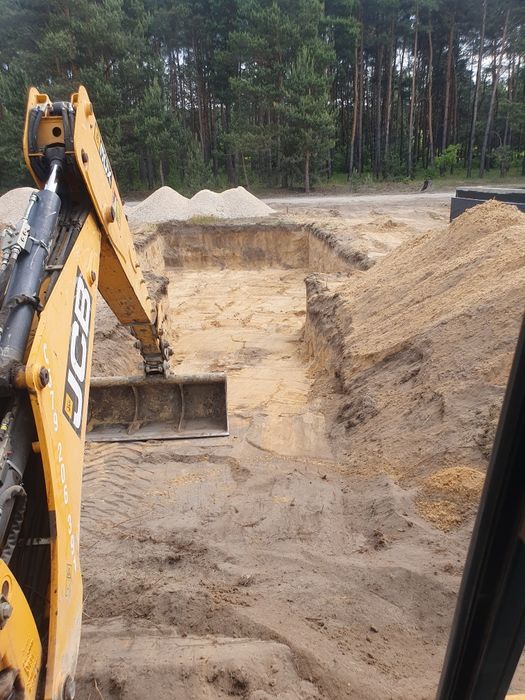 Usługi koparko-ładowarką / Prace ziemne