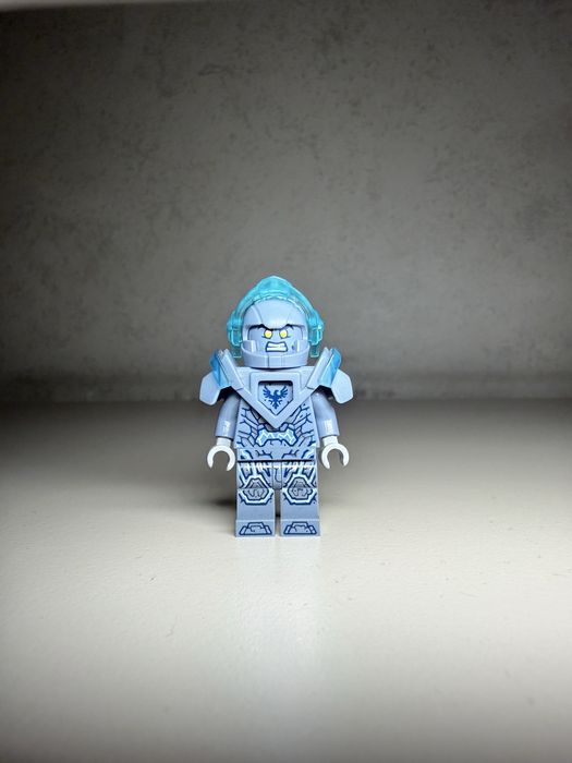 Lego Nexo Knights  Stone Clay Minifigure