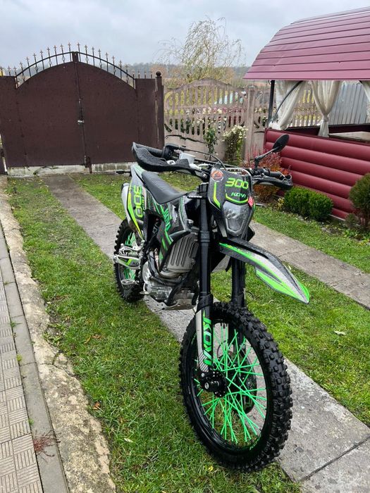 Кові Макс 300сс.новий мот тільки пройшов обкатку