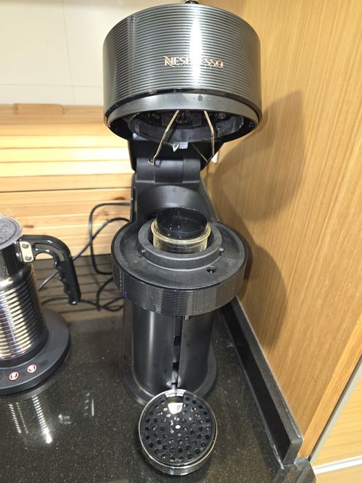 Nespresso Vertuo Next Black e Aeroccino 4