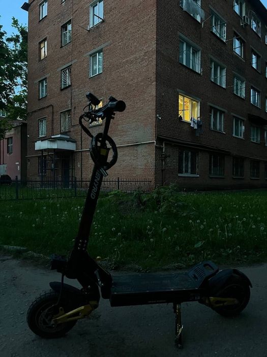 Продам электросамокат