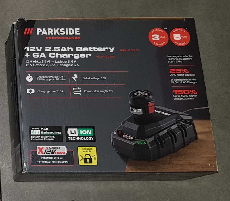 PARKSIDE wyrzynarka 12V PPSTKA 12 A1 akumulator 2,5Ah i ładowarka 6A