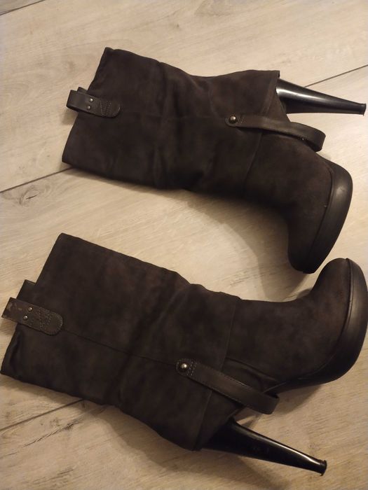 Buty na obcasie Quazi