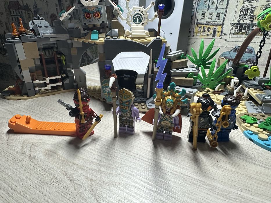 Блоковий конструктор LEGO Ninjago Село хранителей (71747)
