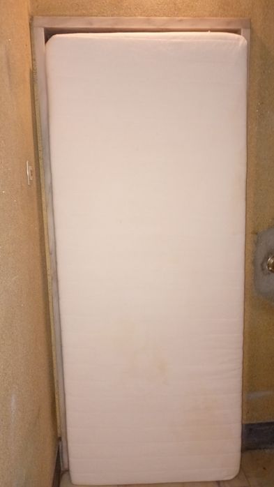 Colchão solteiro IKEA Sultan 200 x 80cm