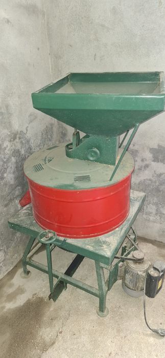 Moinho de milho eletrico