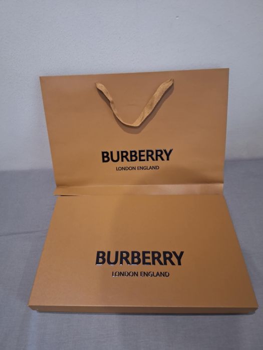 Beżowy Szalik Burberry 100% Kaszmir Nowy z Metka