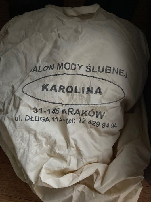 Sukienka ślubna z kryształkami Svarowskiego