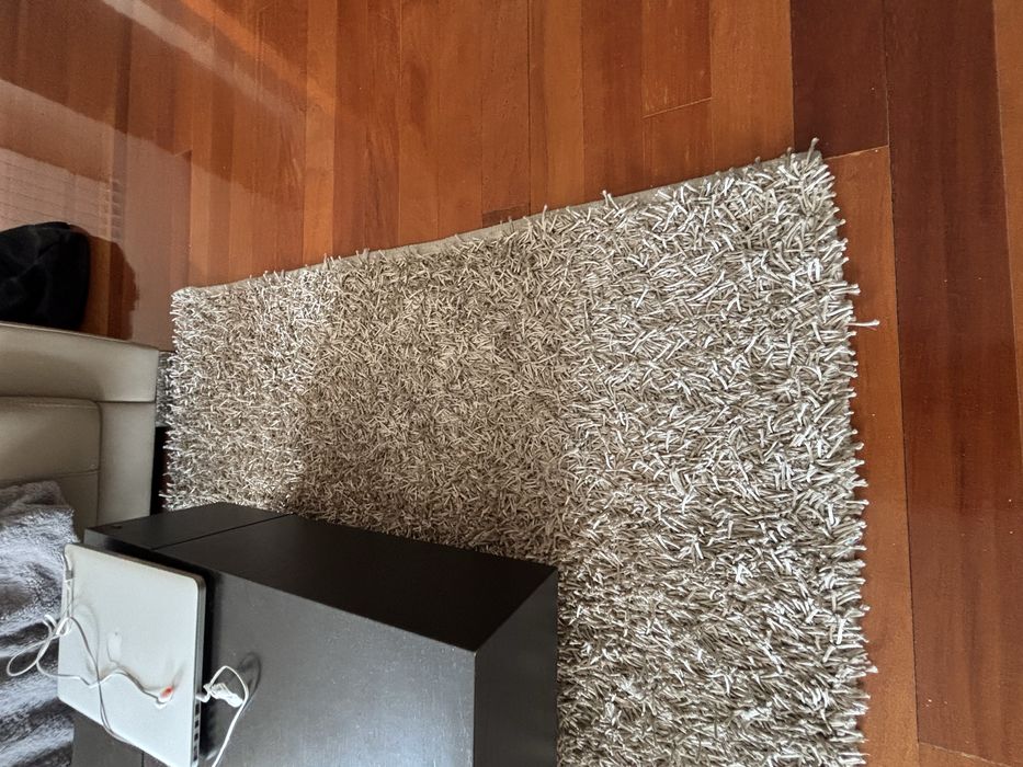 Tapete de sala cinzento 204x140