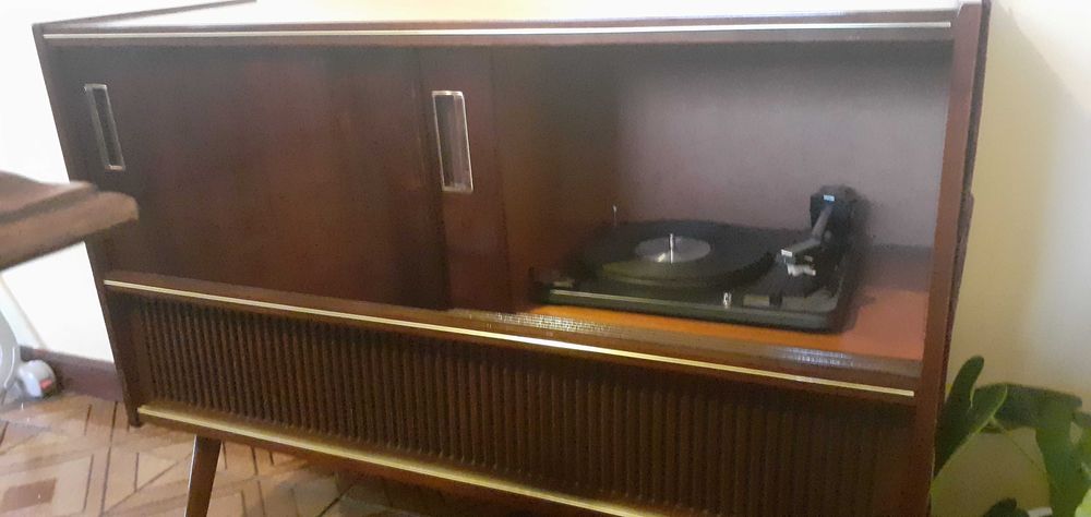 Rádio móvel Grundig ponto azul 603