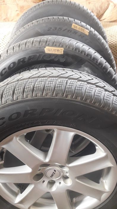 Продам дискі з резиною зима 235,65,р17.   5×114,3