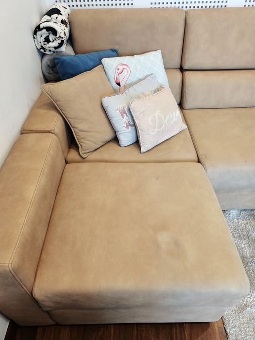 Sofá Chaise Longue 2.60m com arrumação + 2 puffs