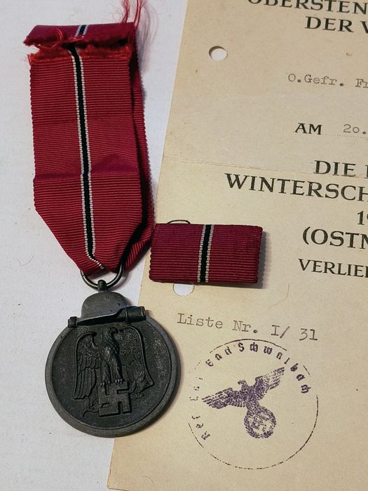Militaria de Trincheira Wehrmacht Medalha da Frente Oriental 1941/42
