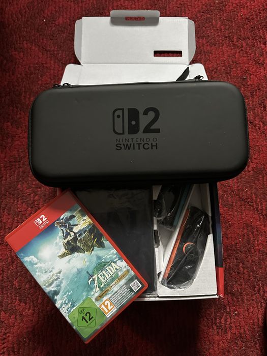 Nintendo Switch 2 + Zelda катридж