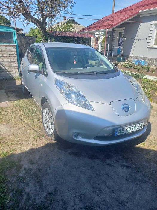 Ниссан Лиф 2011год