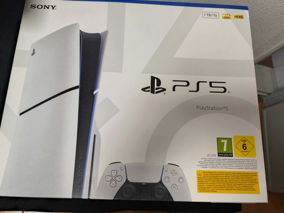PS5 1Tb com leitor de CD e 1 comando nova