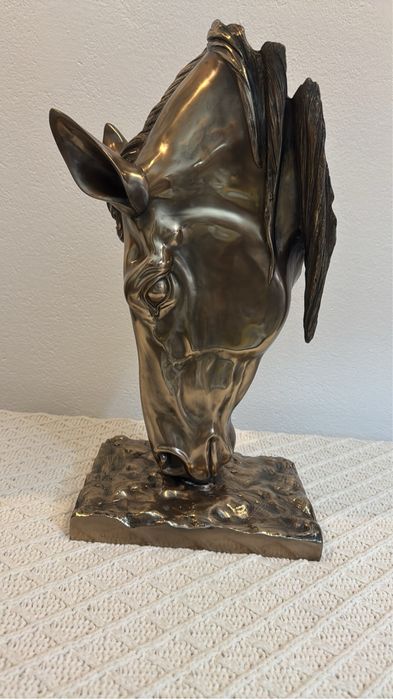 Escultura cabeça de cavalo com 57cm