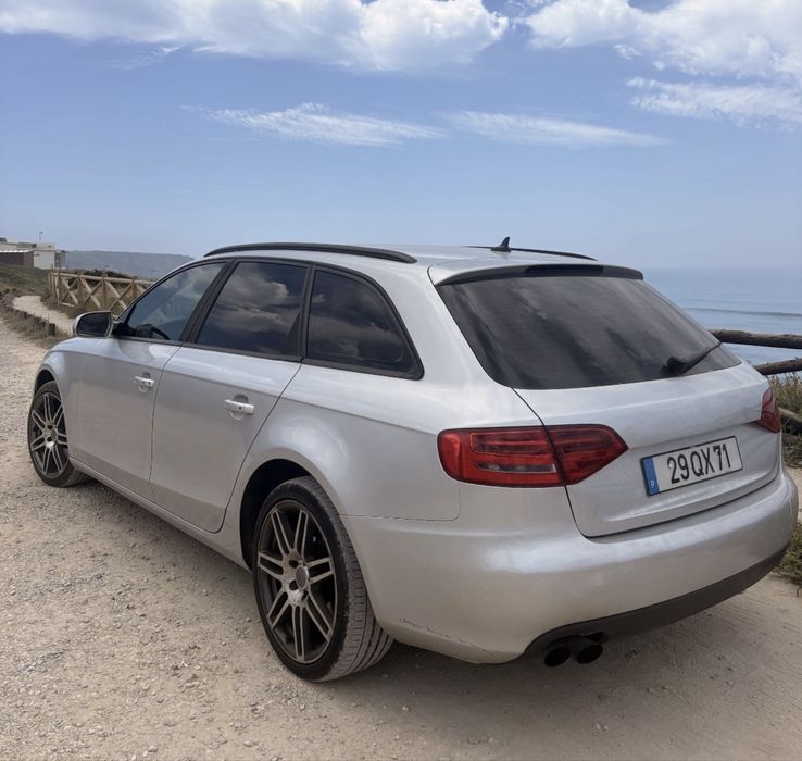 Audi A4 b8 2010 com uns a fazeres