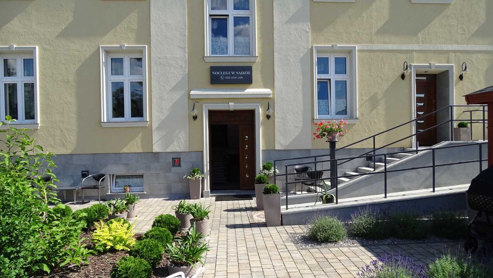 Noclegi w Sądzie - kwatery pracownicze