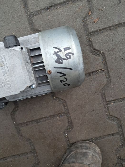 Okazja motoreduktor z regulacją 0.37kw od 16 do 120obr