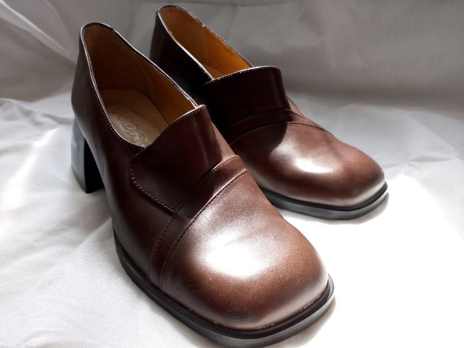 Skórzane eleganckie buty damskie w super cenie!