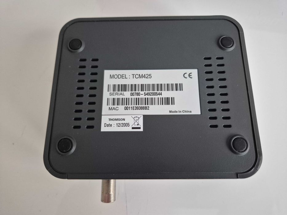 Router Thomson TCM425