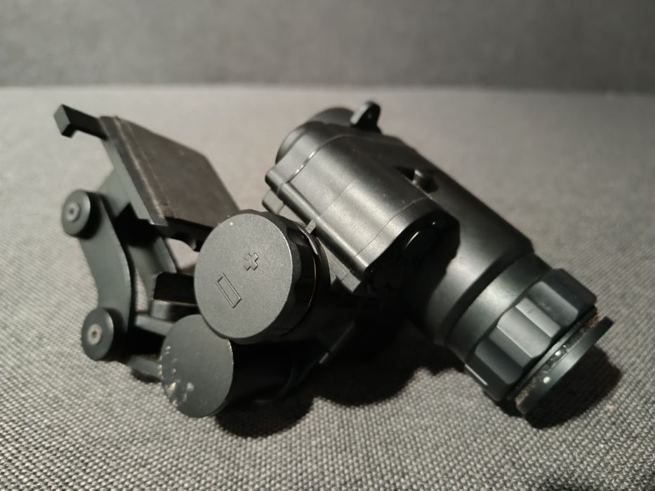 Прилад нічного бачення (цифровий)