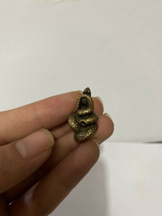 amuletos /pendentes bronze buda, cobra, flor