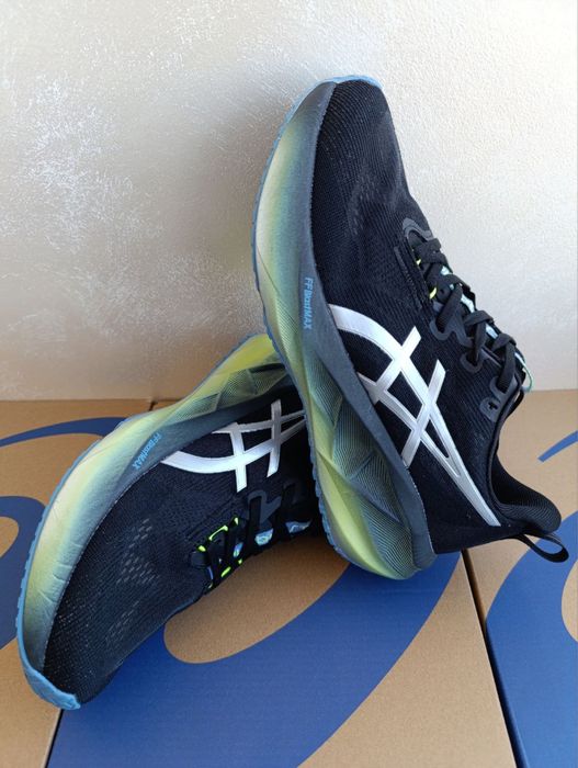 Кросівки Asics Novablast 5! Розмір 42/43/44/45! Оригінал!