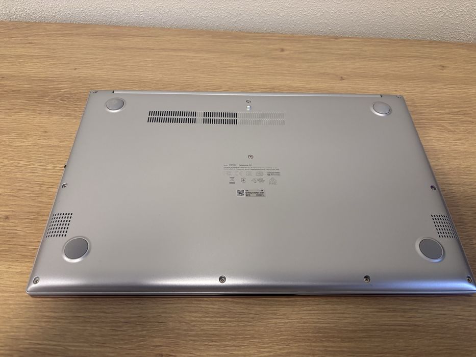 Asus vivo book k513e OLED 15.6 / i5 / 16gb / ssd 512gm /mx330 2gb
