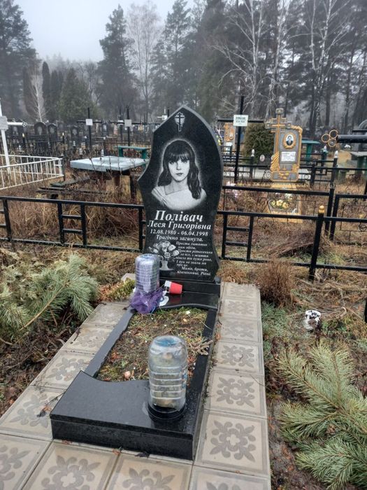 Памятники з граніту