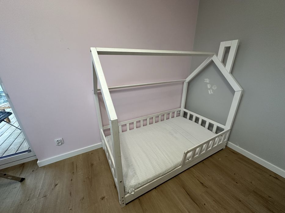 Drewniane łóżko domek 90 x160