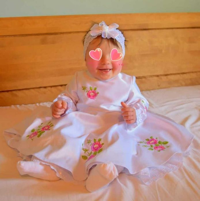 Sukienka folk w róże kwiaty haft na chrzest boże Ciało