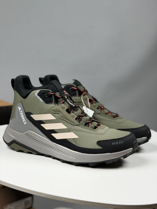 Ботінки adidas terrex зелені оригінал чоловічі водонепроникні
