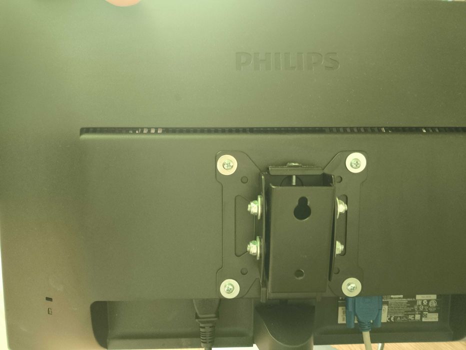 Monitor Philips 223V5L