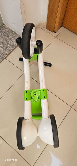 Bicicleta de equilíbrio Chillafish ( Nova )