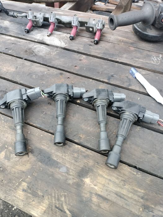 Катушка зажигания Mazda 6   1.6 бензин ZJ2018100