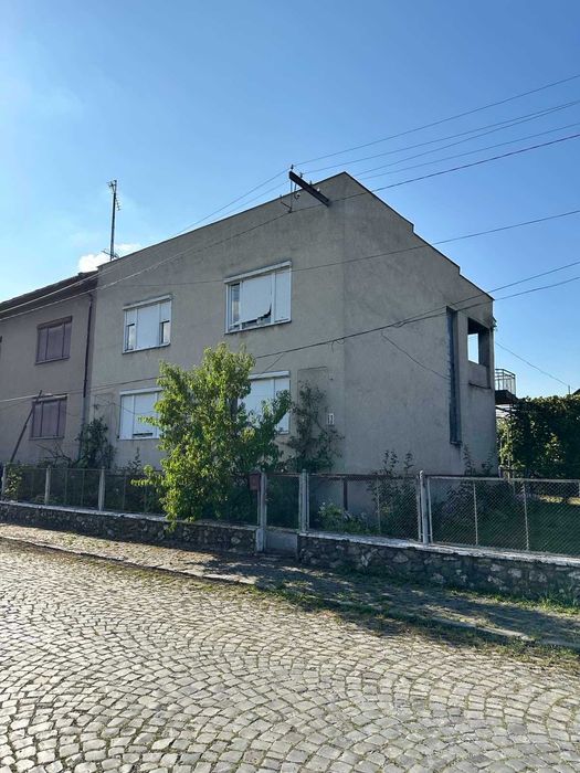 продається будинок в м. Тячів