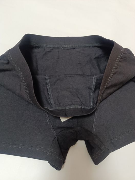 Чоловічі боксери Pesail Underwear, розмір L, чорний.
Опис: Нові чолові