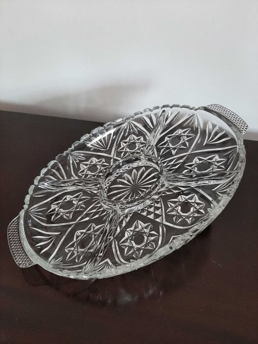 Travessa de Aperitivos em vidro - Muito Elegante