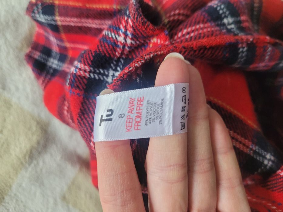 Spodnica w szkocka krate