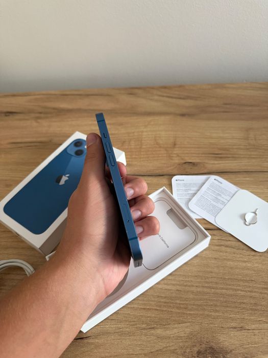 iPhone 13 - 128GB - 86% BATERII
