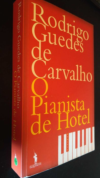 Livro "O Pianista de Hotel" de Rodrigo Guedes de Carvalho