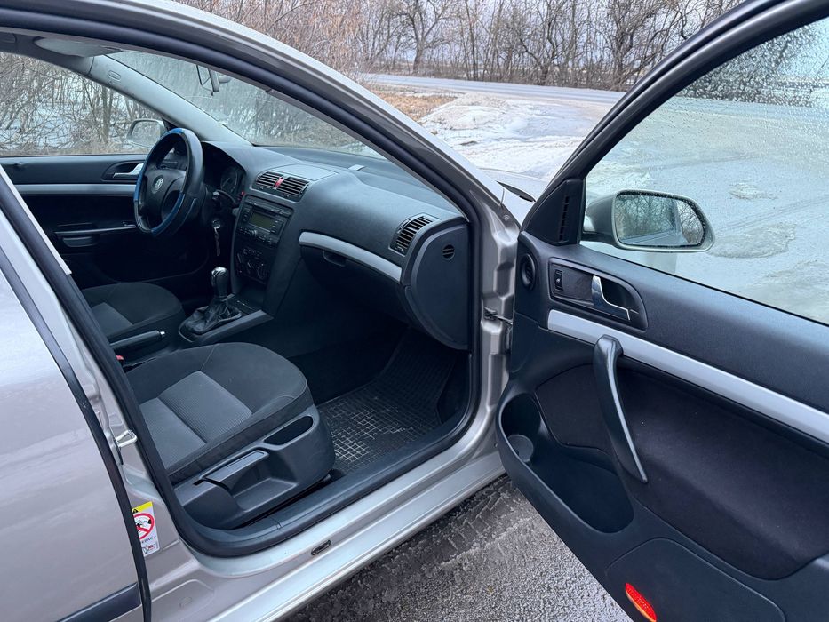 Продам Skoda Octavia  A5, 1,6 МРІ/газ