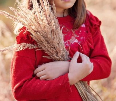 Sukienka czerwona, koronka, święta, sesja dzianina