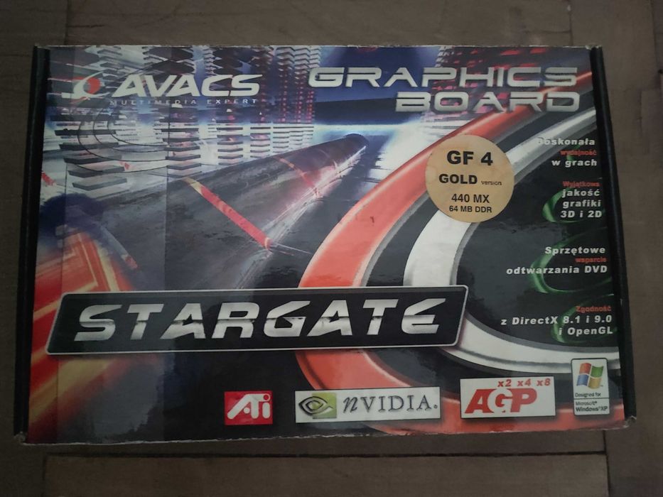 Retro komputer pentium 4 z dodatkami
