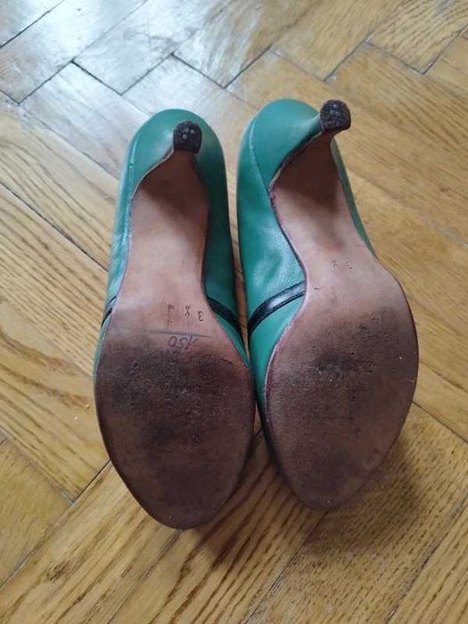 Zielone vintage buty na obcasie