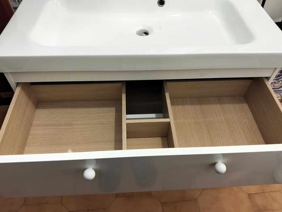 Wc Móvel + lavatório + espelho + aplique